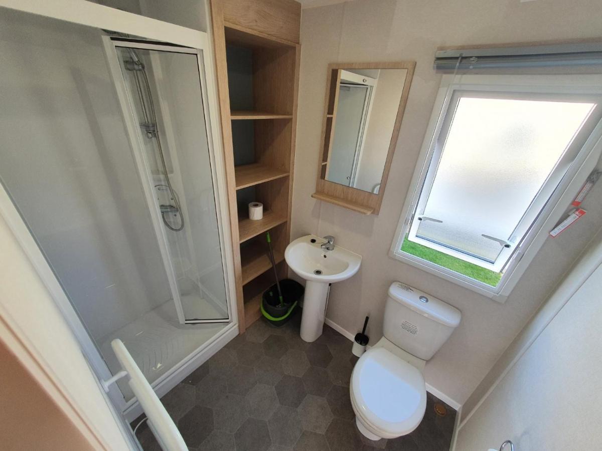 Escape City Caravan Lytchett Minster Екстер'єр фото